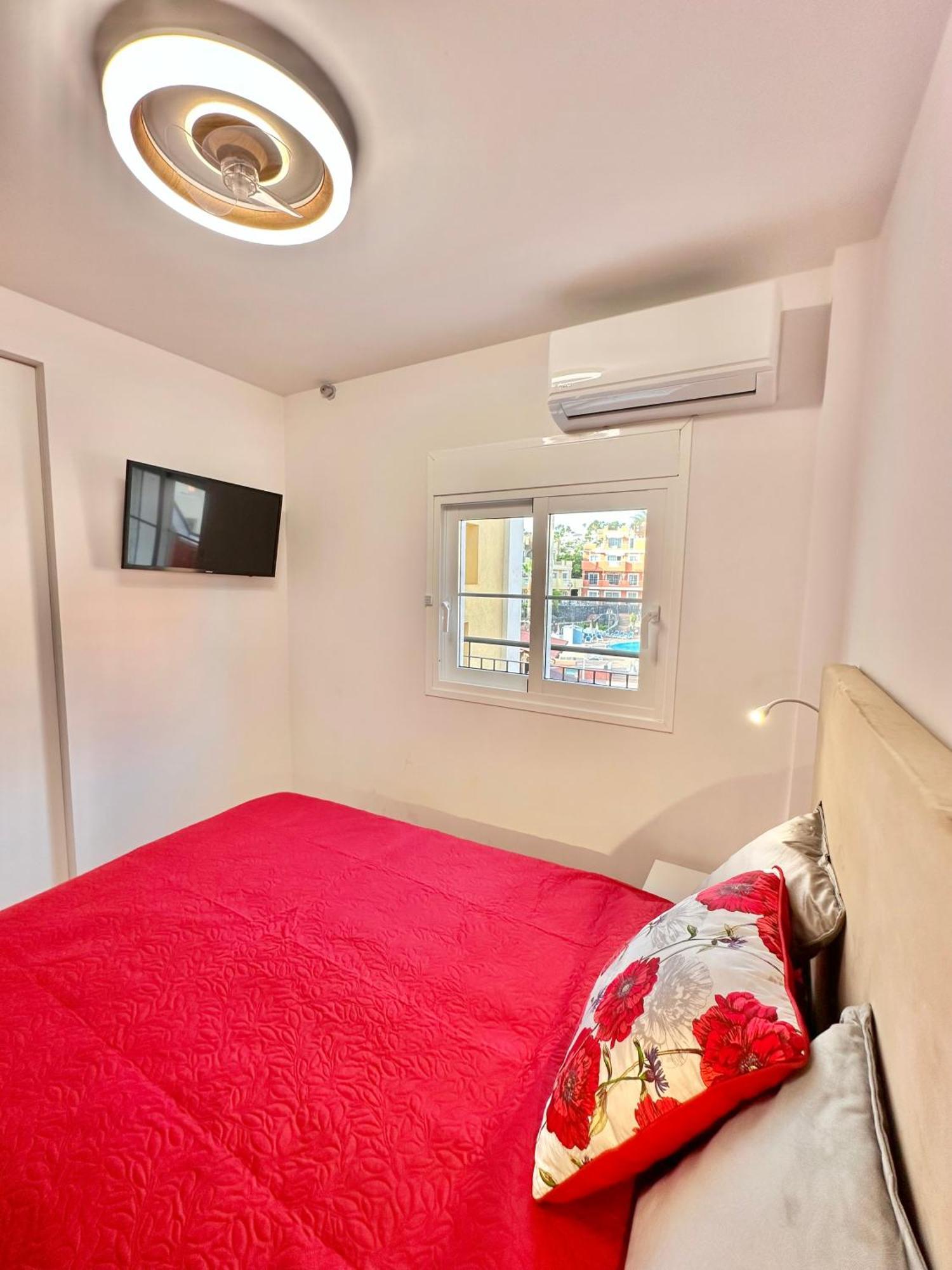Sunset Apartment 2 & Heated Pool ลอส กริสเตียนอส ภายนอก รูปภาพ